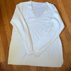 Gap white sweater